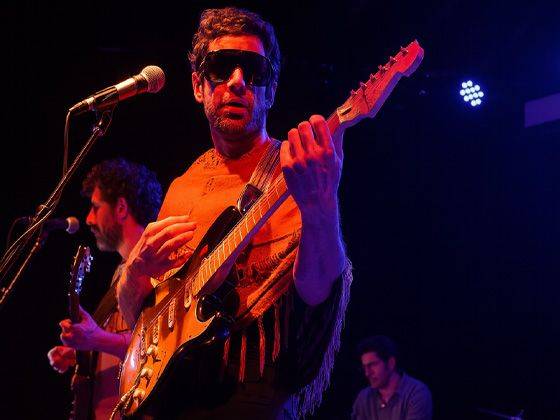 Ryan Davis and The Roadhouse Band